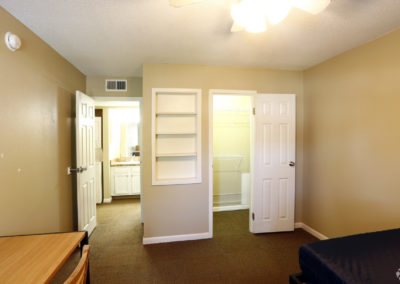 falcon-landing-apartments-bowling-green-oh-bedroom (2)