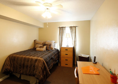 falcon-landing-apartments-bowling-green-oh-bedroom (6)